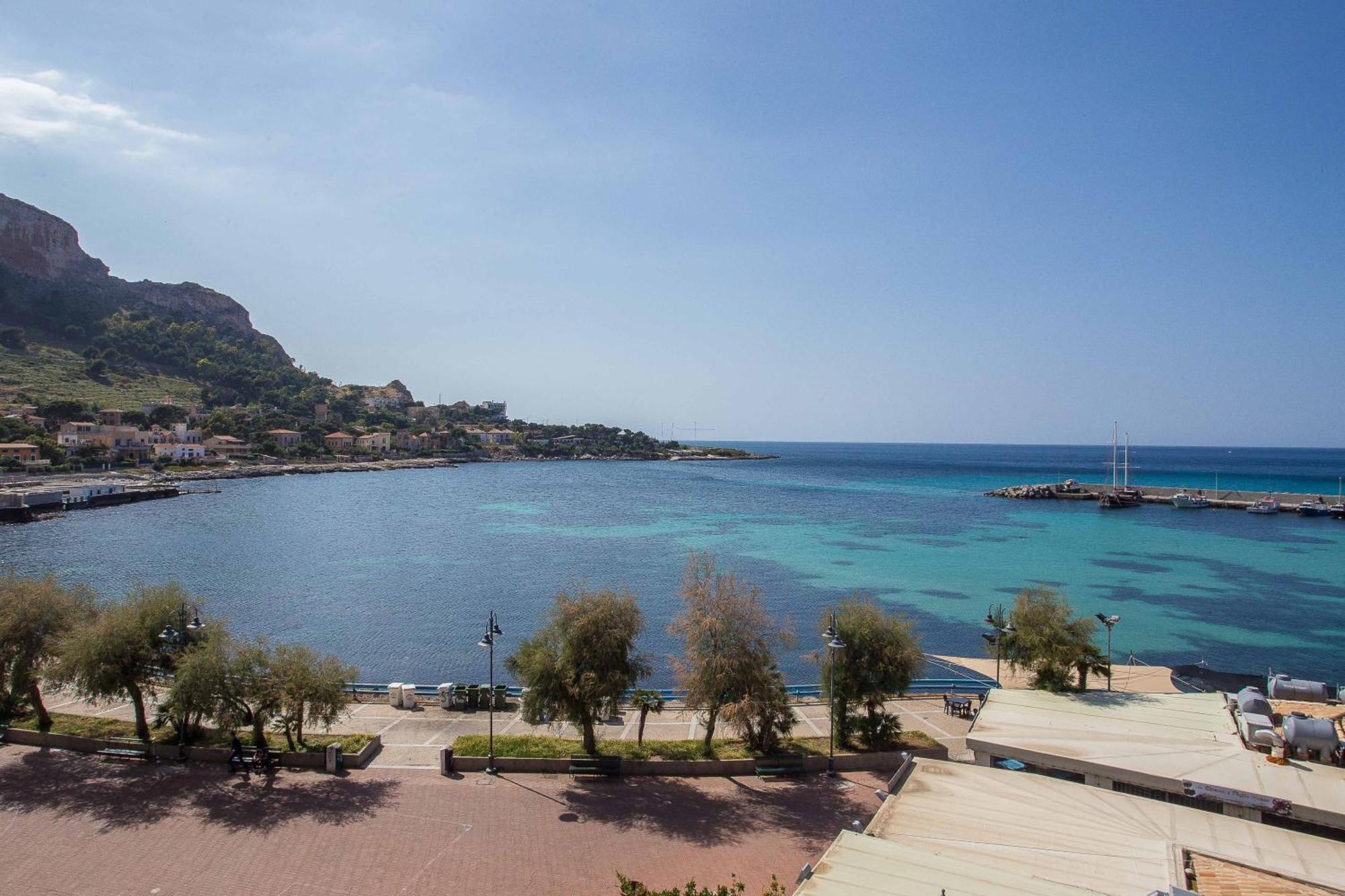 Palermo Mare Holidays สเฟอร์ราคาวาลโล ภายนอก รูปภาพ
