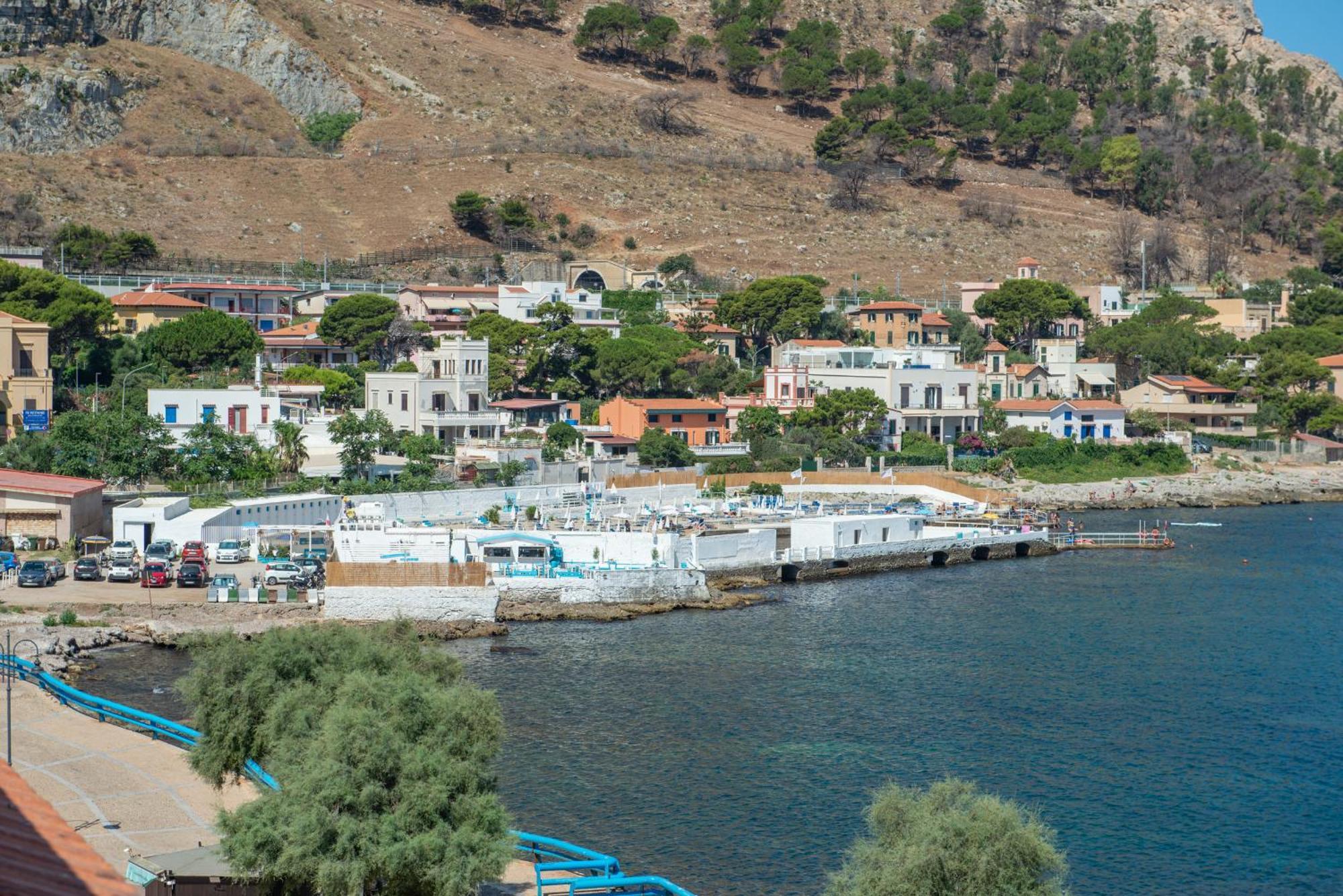 Palermo Mare Holidays สเฟอร์ราคาวาลโล ภายนอก รูปภาพ