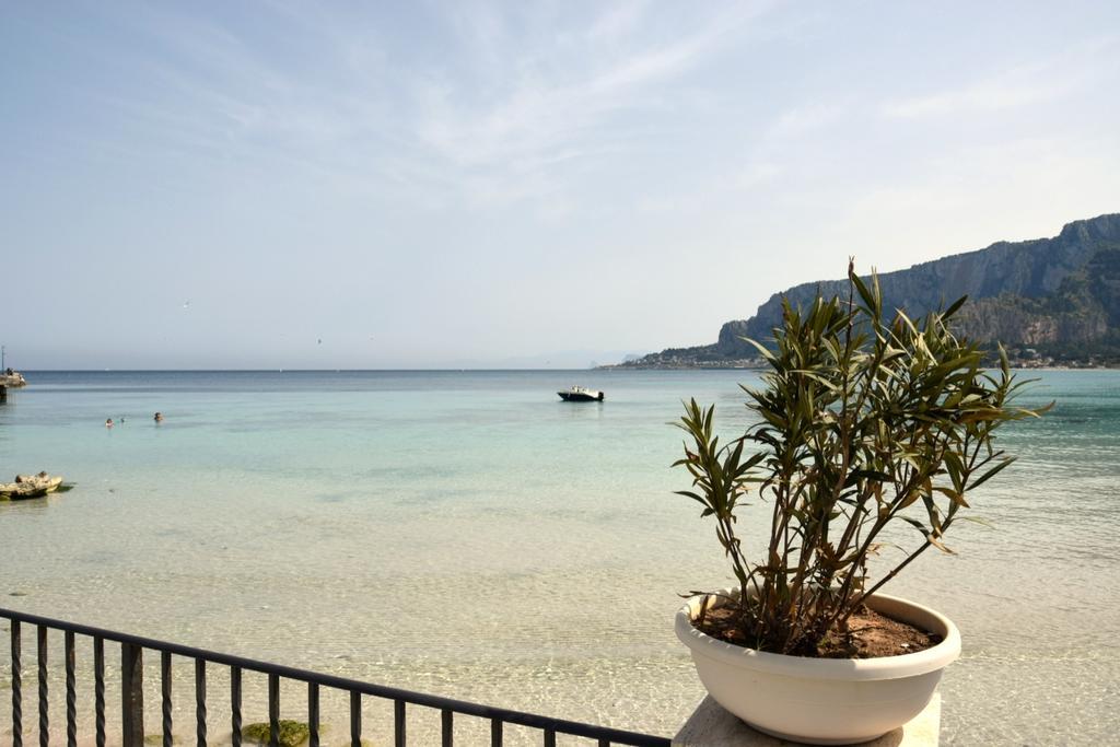 Palermo Mare Holidays สเฟอร์ราคาวาลโล ภายนอก รูปภาพ
